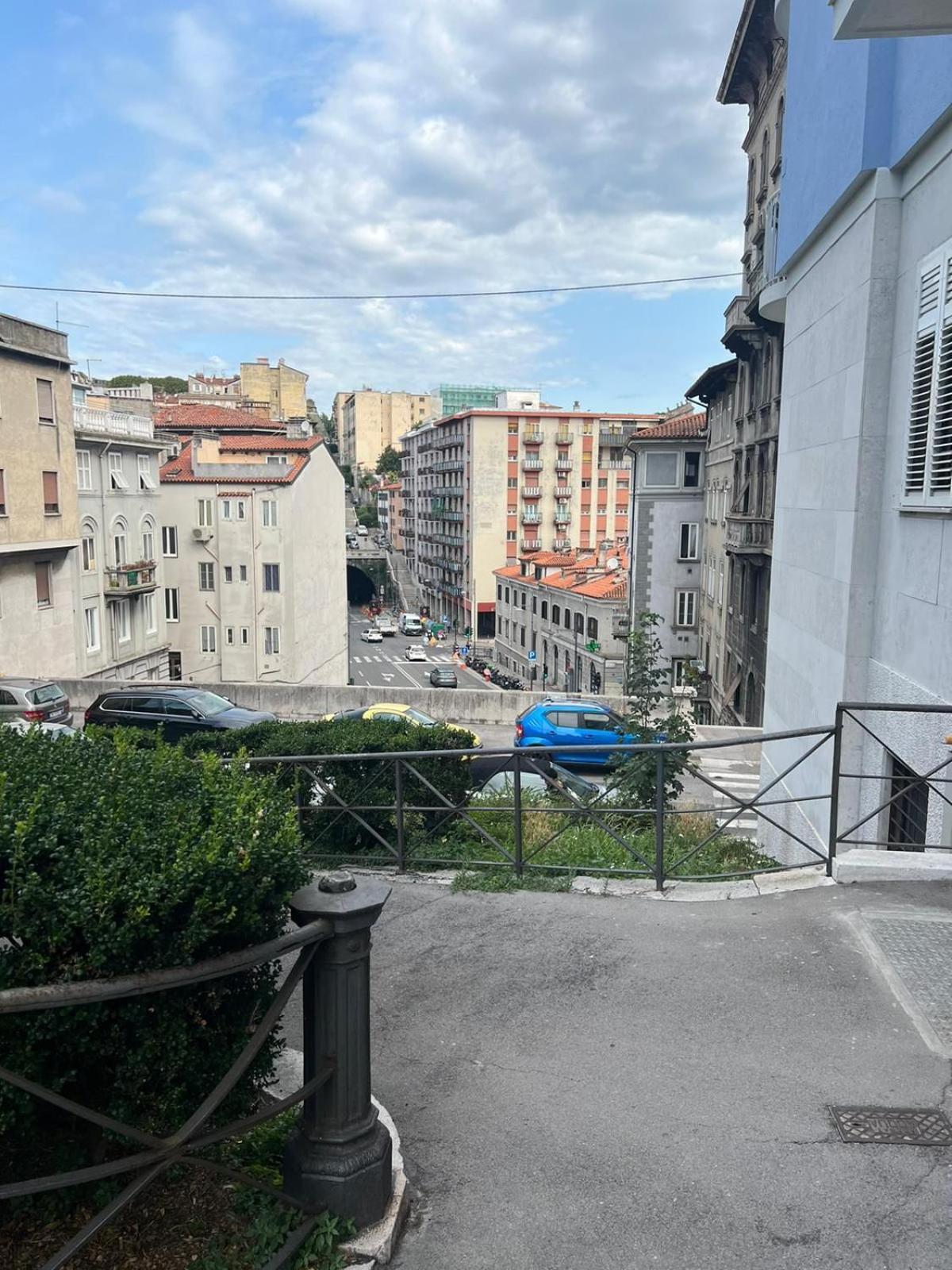 Apartamento Casa Alice A 2 Passi Dal Centro 55 Mt 2 Trieste Exterior foto
